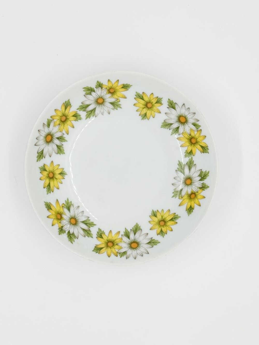 Vtg Daisy Flower Floral Mini Plate Trinket Dish Cottagecore Farm Country Summer